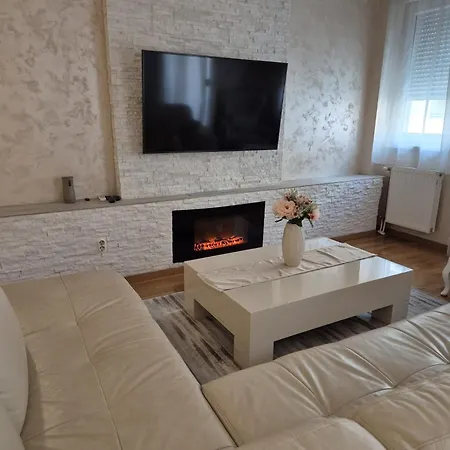 Apartment Avalon Apartman Novi Sad *